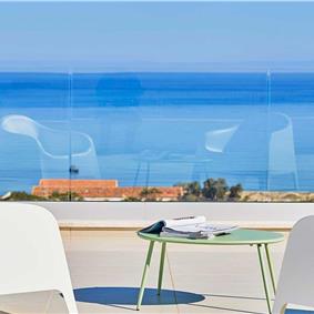 3 bedroom villa with pool & sea views, Alcamo Marina, sleeps 6-7